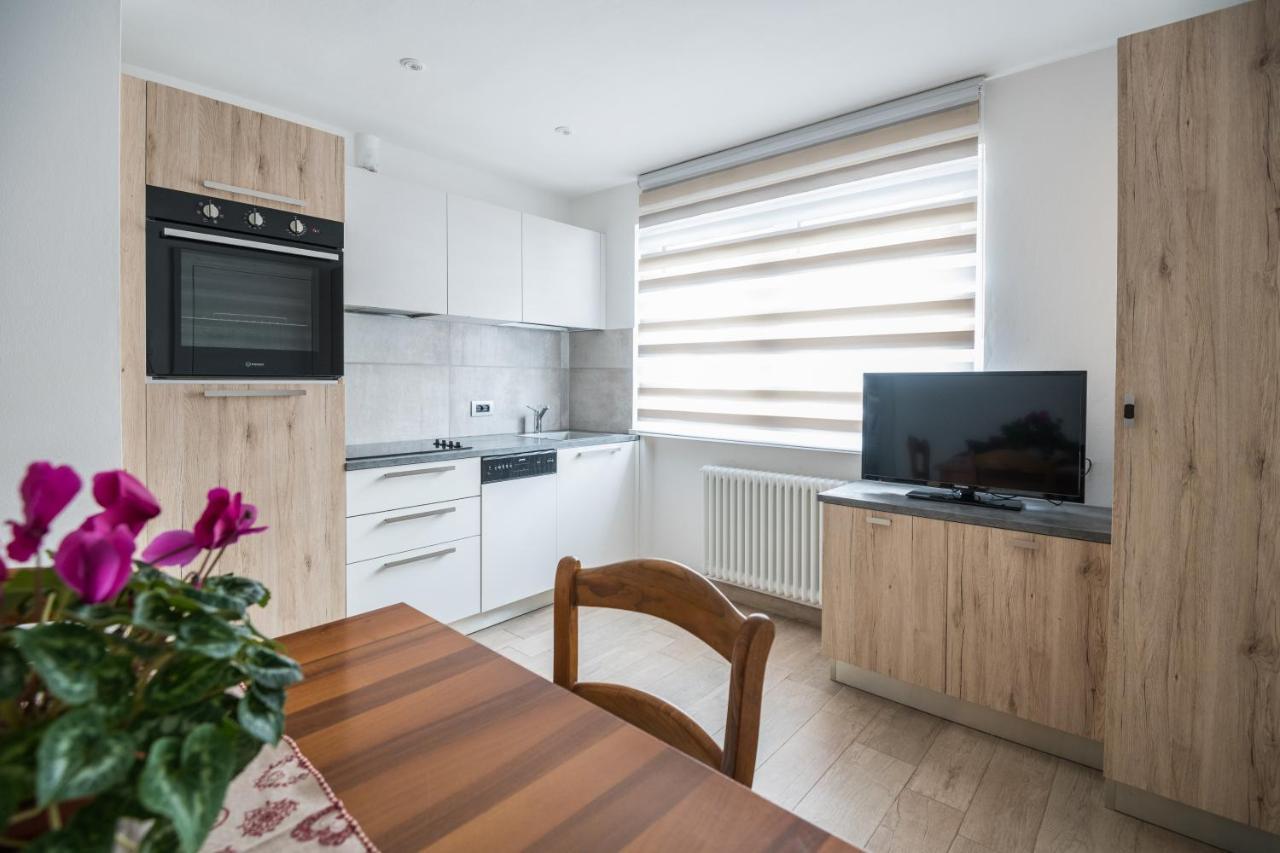 Piccola Cesa Apartments カナツェーイ エクステリア 写真